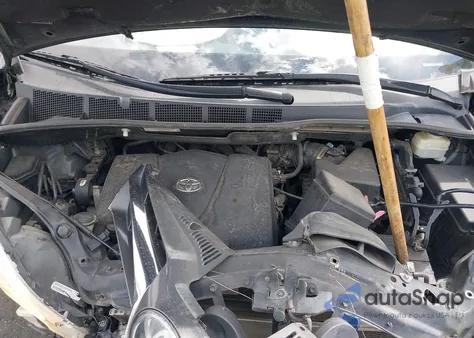 2019 Toyota Sienna Xle 8 Passenger из США, поврежденный, VIN 5TDYZ3DC3KS976644